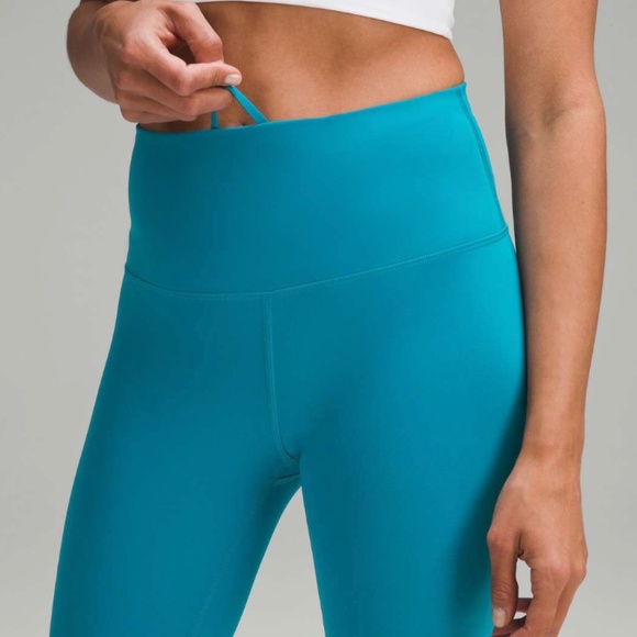 Lululemon Wunder Train High-Rise Crop 23" Hawaiian Blue Size 6 - Picture 5 of 7